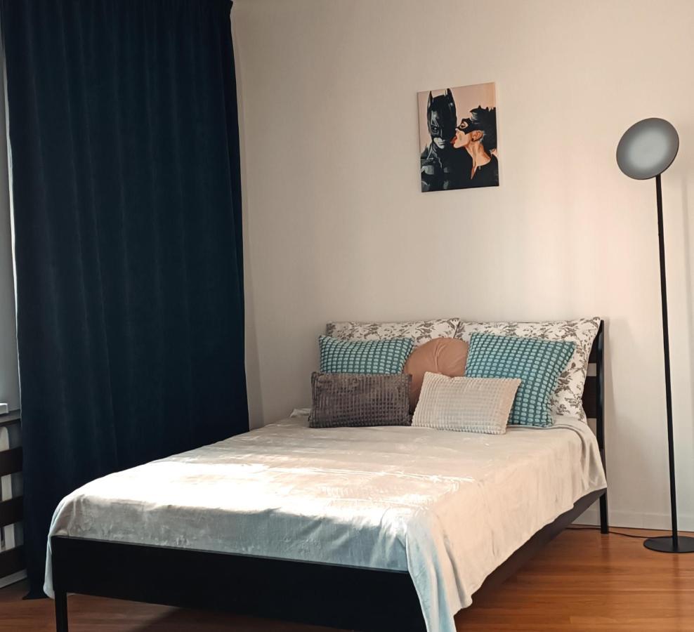 Duzy Prywatny Pokoj Blisko Starego Miasta. Pokoj 7 Warsaw Exterior photo